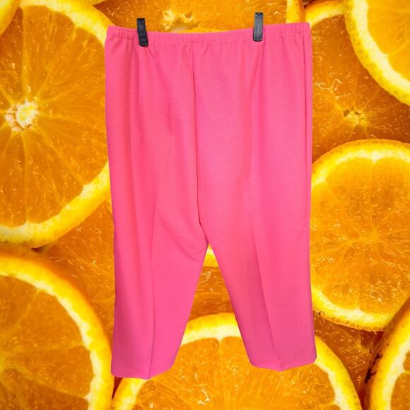 Catherine's Pink Pants Suit with button Up Top and Matching Bottom - Picture 7 of 7